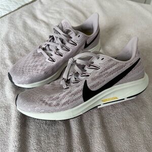 Nike Women's NEW Air Zoom Pegasus 36 Platinum Violet (purple, black, white)